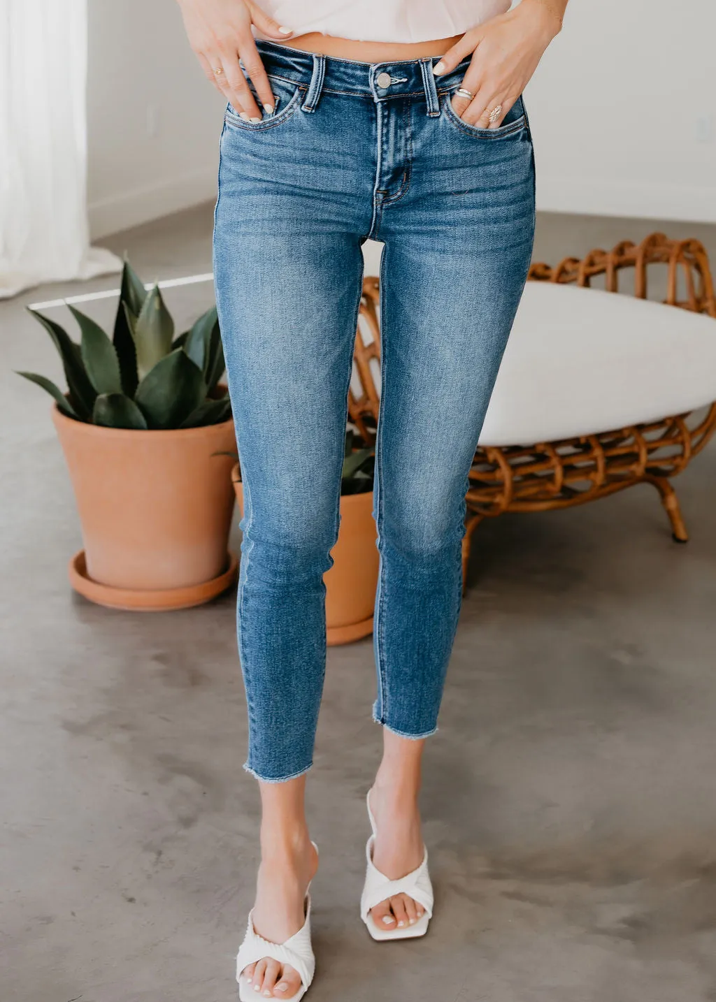 Amber Mid-Rise Skinny Jeans