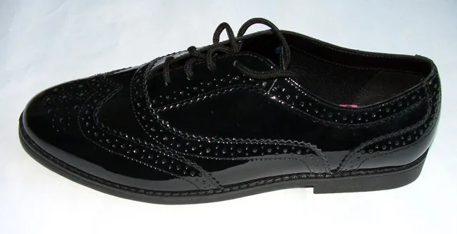 Clarks DELLA LUX BLACK PATENT BL