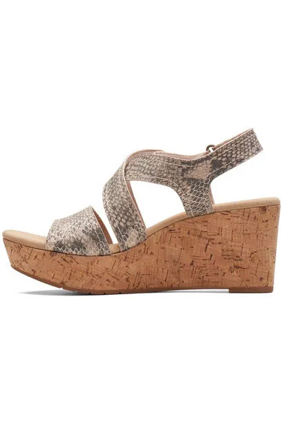 Clarks Rose Way beige metallic sandal