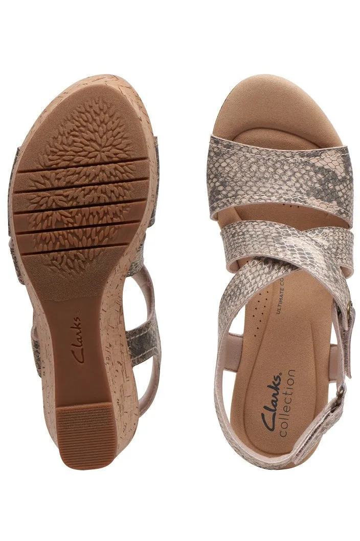 Clarks Rose Way beige metallic sandal