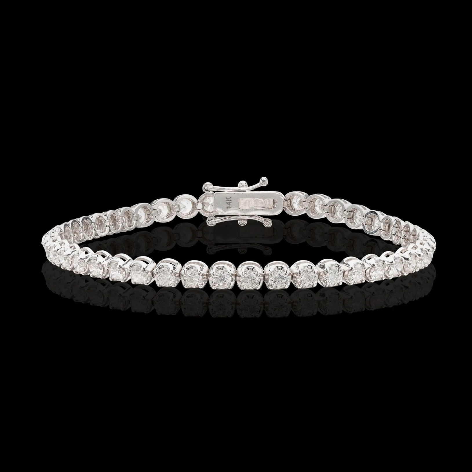 Gorgeous 4.25ct Diamond Tennis Bracelet