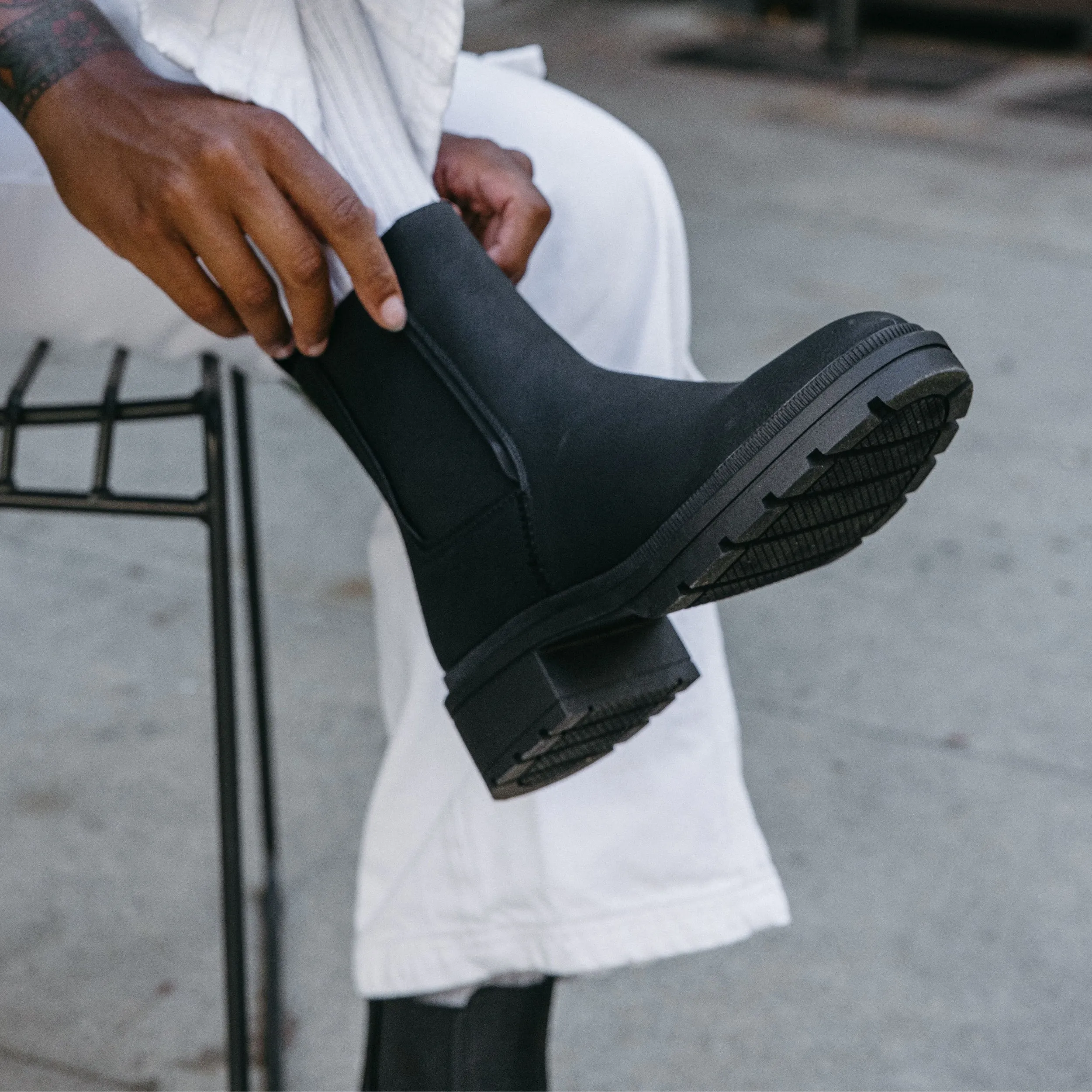 Iggie Black Chelsea Boot