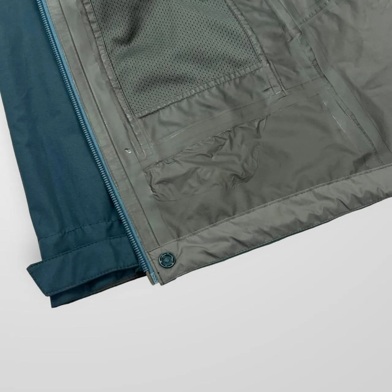 Montane Levity Gore-Tex Jacket In Two Tone Blue