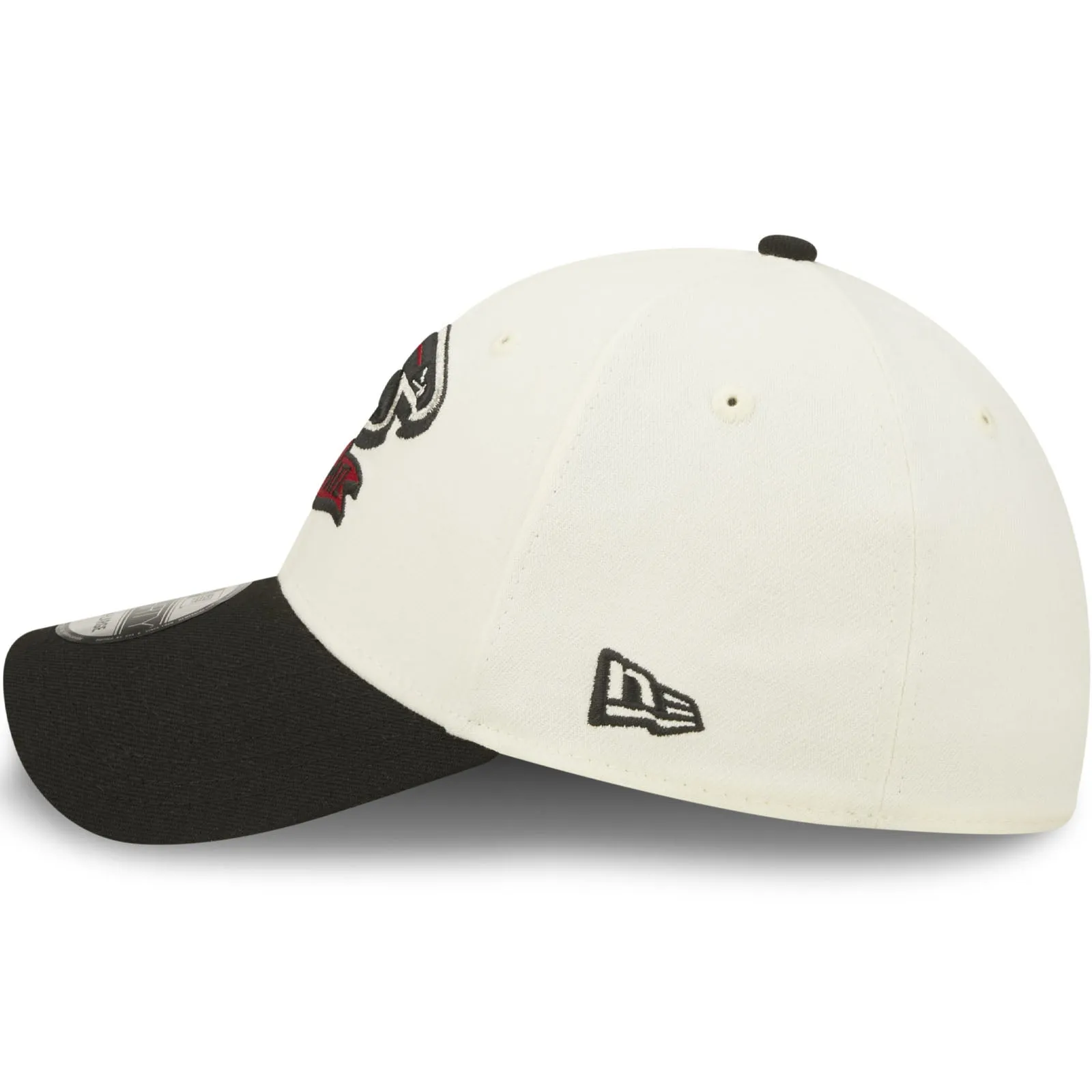 New Era Atlanta Falcons NFL 39THIRTY Sideline 2022 Baseball Cap - White