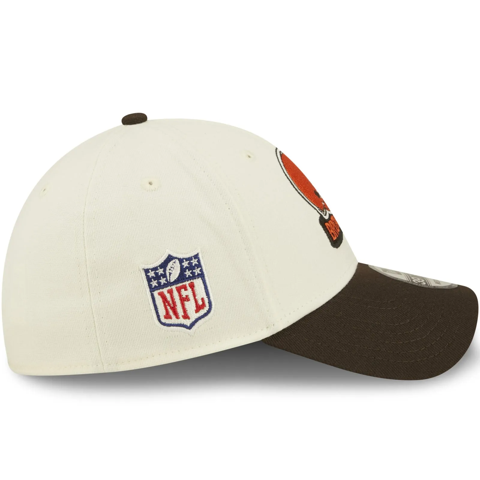 New Era Cleveland Browns NFL 39THIRTY Sideline 2022 Baseball Cap - White