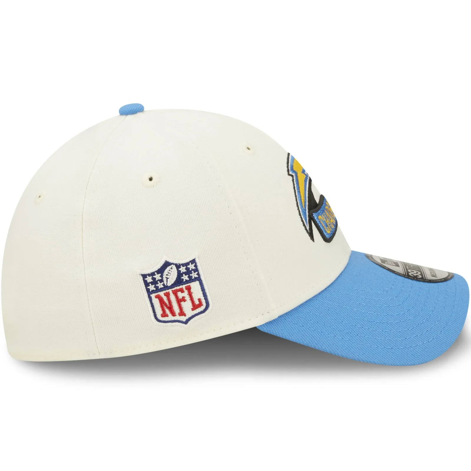 New Era Los Angeles Chargers NFL 39THIRTY Sideline 2022 Baseball Cap - White