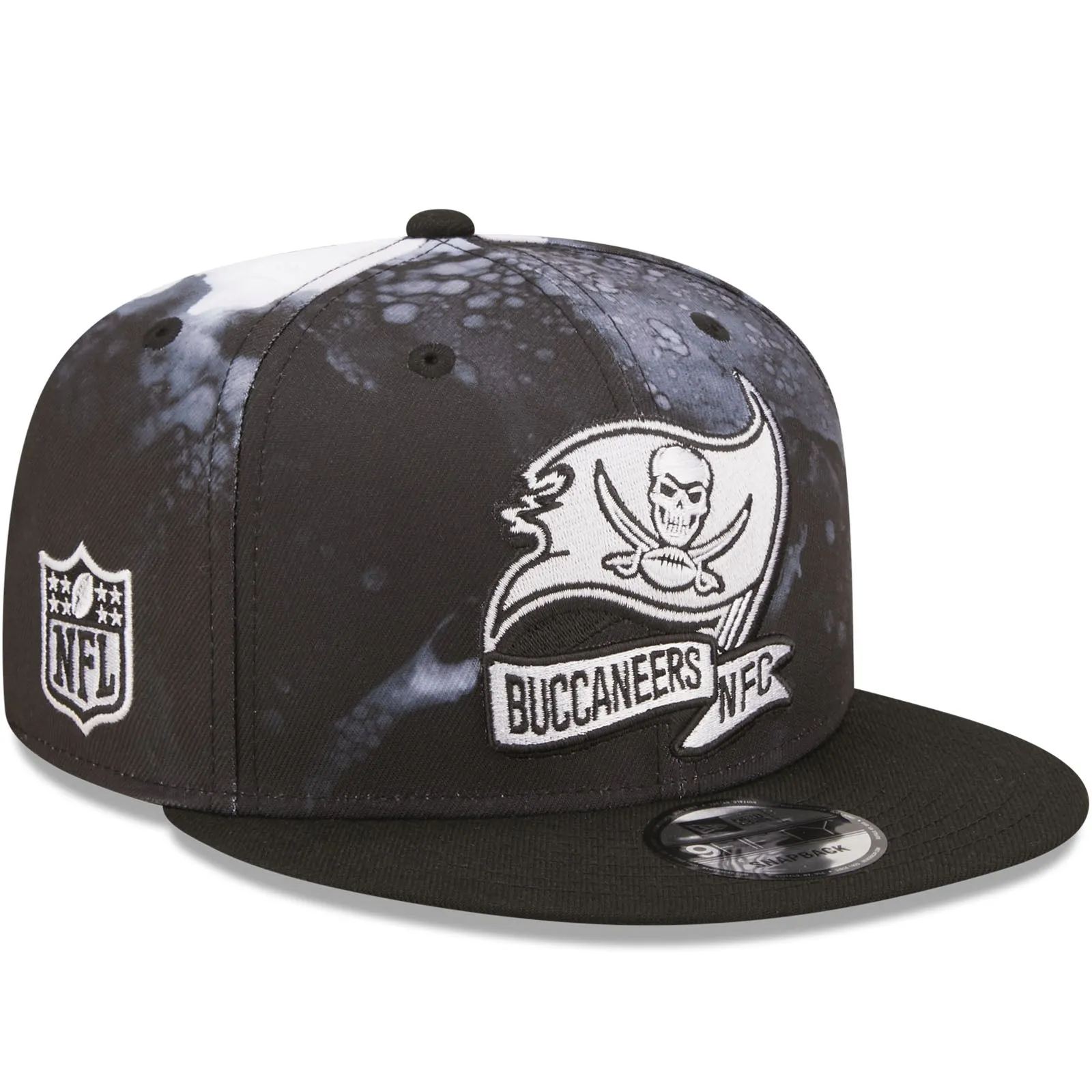 New Era Tampa Bay Buccaneers NFL 9FIFTY 2022 Sideline Ink Baseball Cap Black