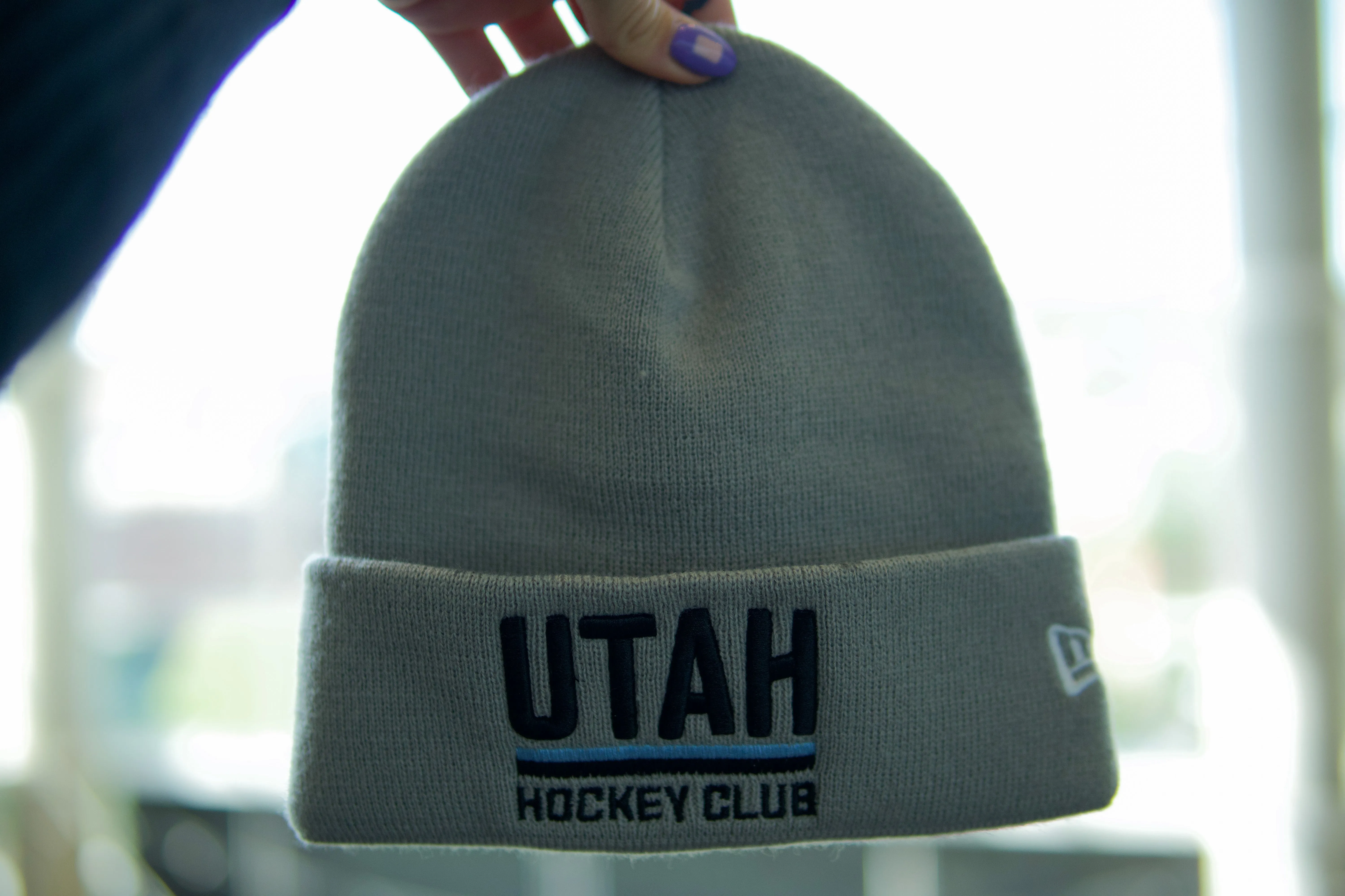 New Era Utah Hockey Gray Stripe Logo Knit - Black - New Era