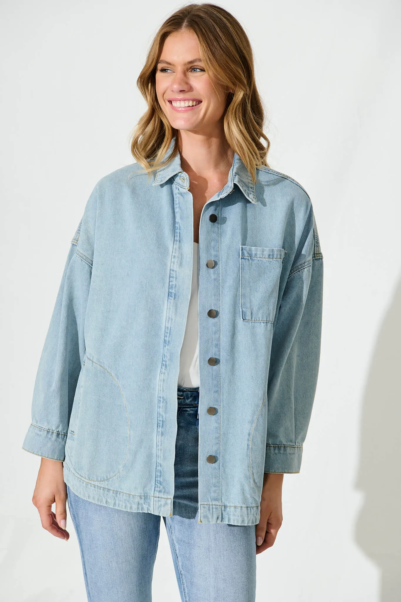 Ollie Denim Jacket In Light Blue