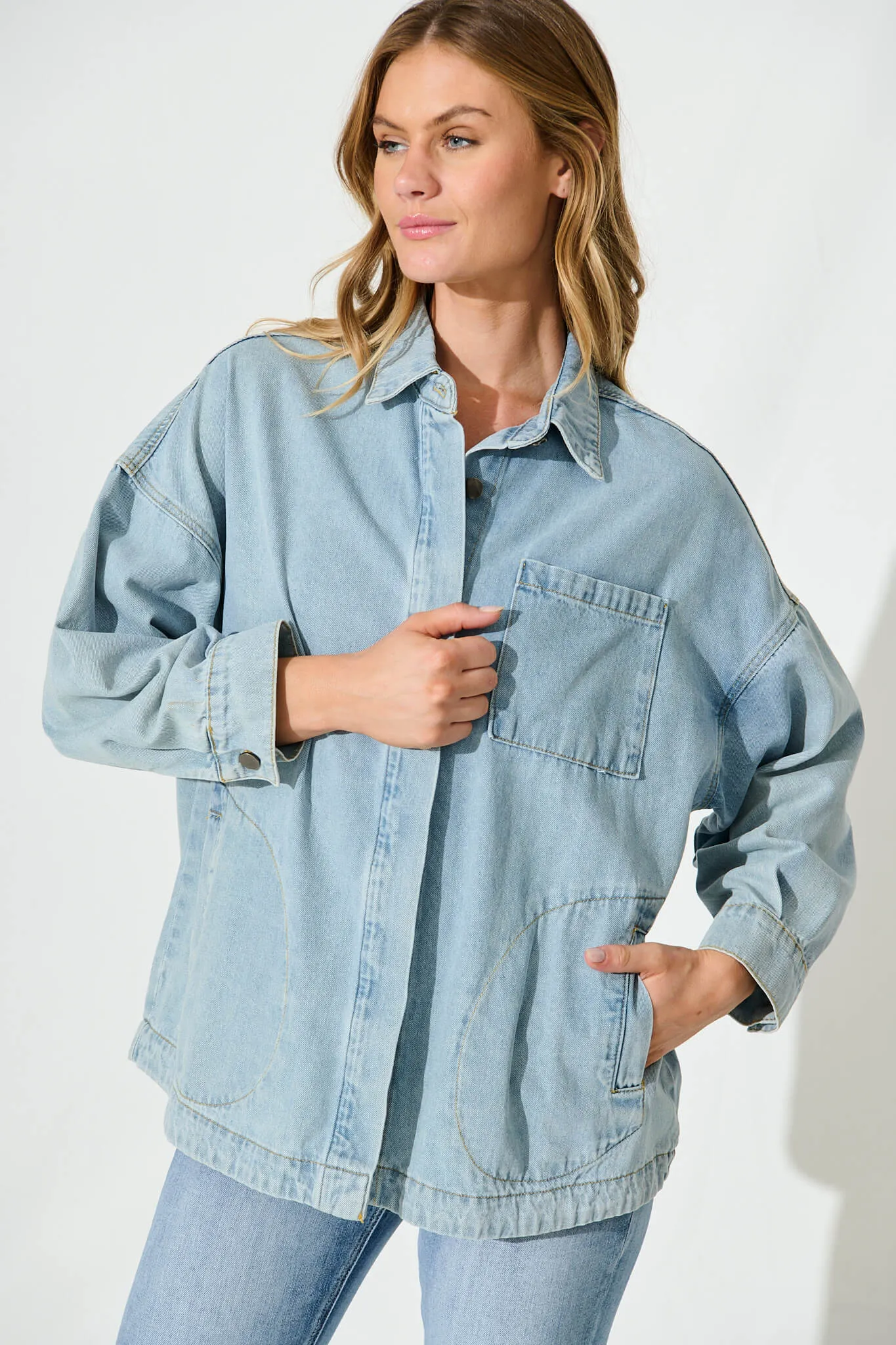 Ollie Denim Jacket In Light Blue