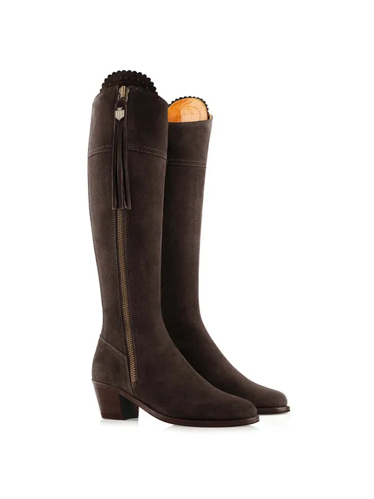 Regina chocolate Heeled Knee-high Boots        - Regular Fit