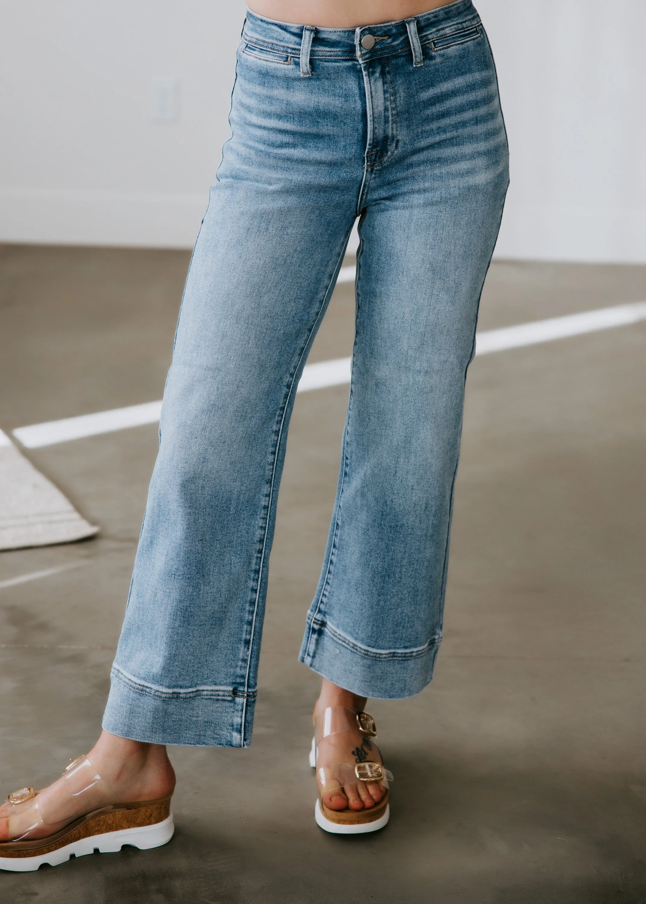 Teya Wide Leg Jeans